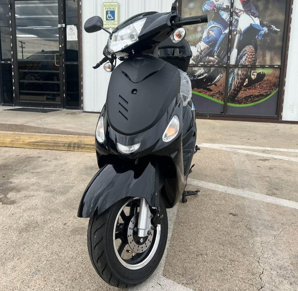 HHH Street Scooter Fully Automatic for youth and adults MP50-02 49cc Gas Scooter Moped With Matching trunk-Sporty